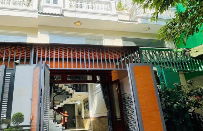 Bán nhà chính chủ đường số 1, P16, Gò Vấp, 60m²(4 x 15), 4PN, 3 lầu, thoáng 2 giếng trời.